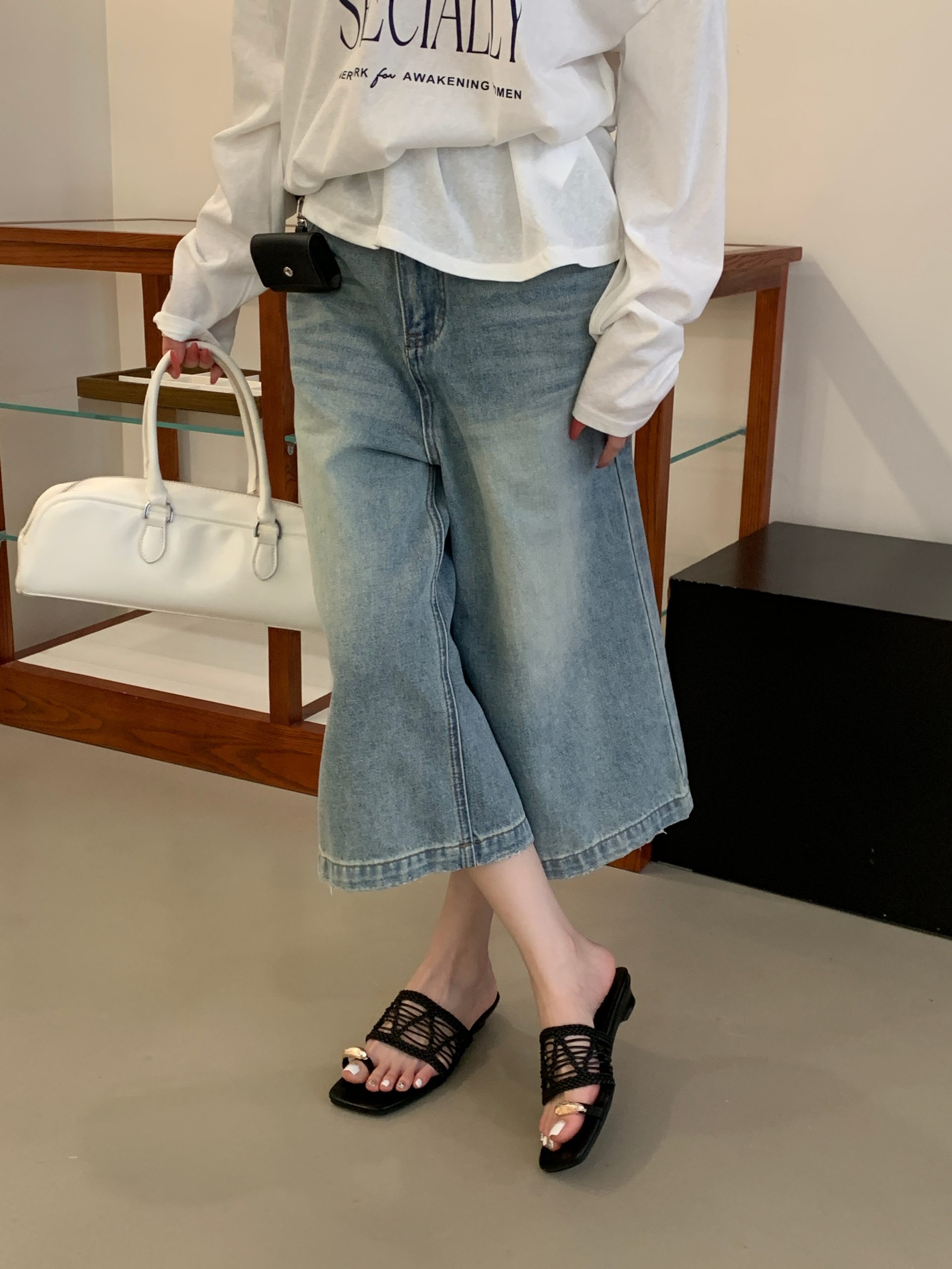 French Style Minimalist One-Strap Woven Toe Flat Sandals for Women Summer 2026 New Soft Sole Vacation Slippers - Image 3